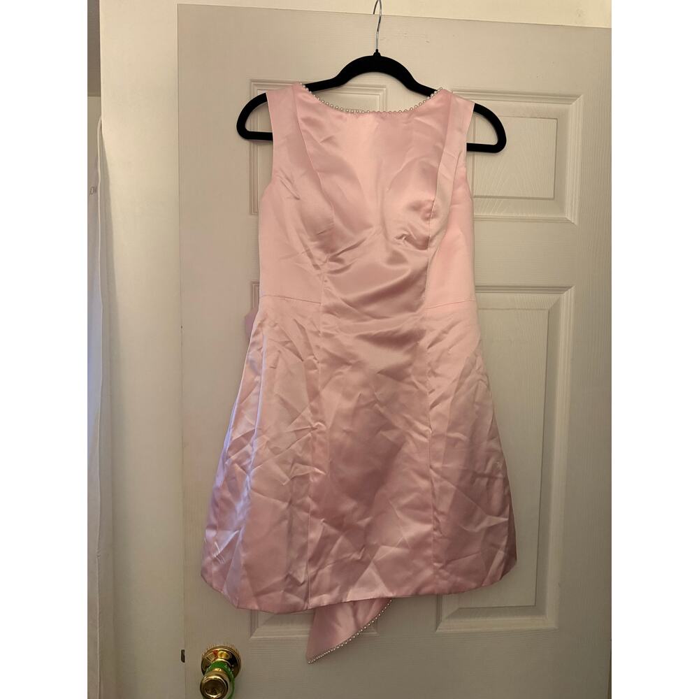 Cute Pink Shorty Dress With Pearls and Pink Bow Size 4 NWT